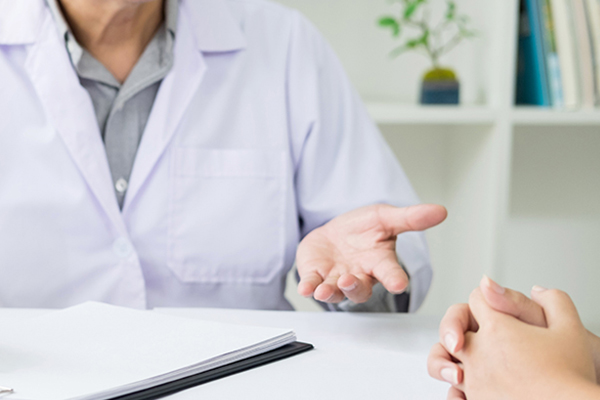 店長是如何處理員工、顧客、績效之間的關系的?